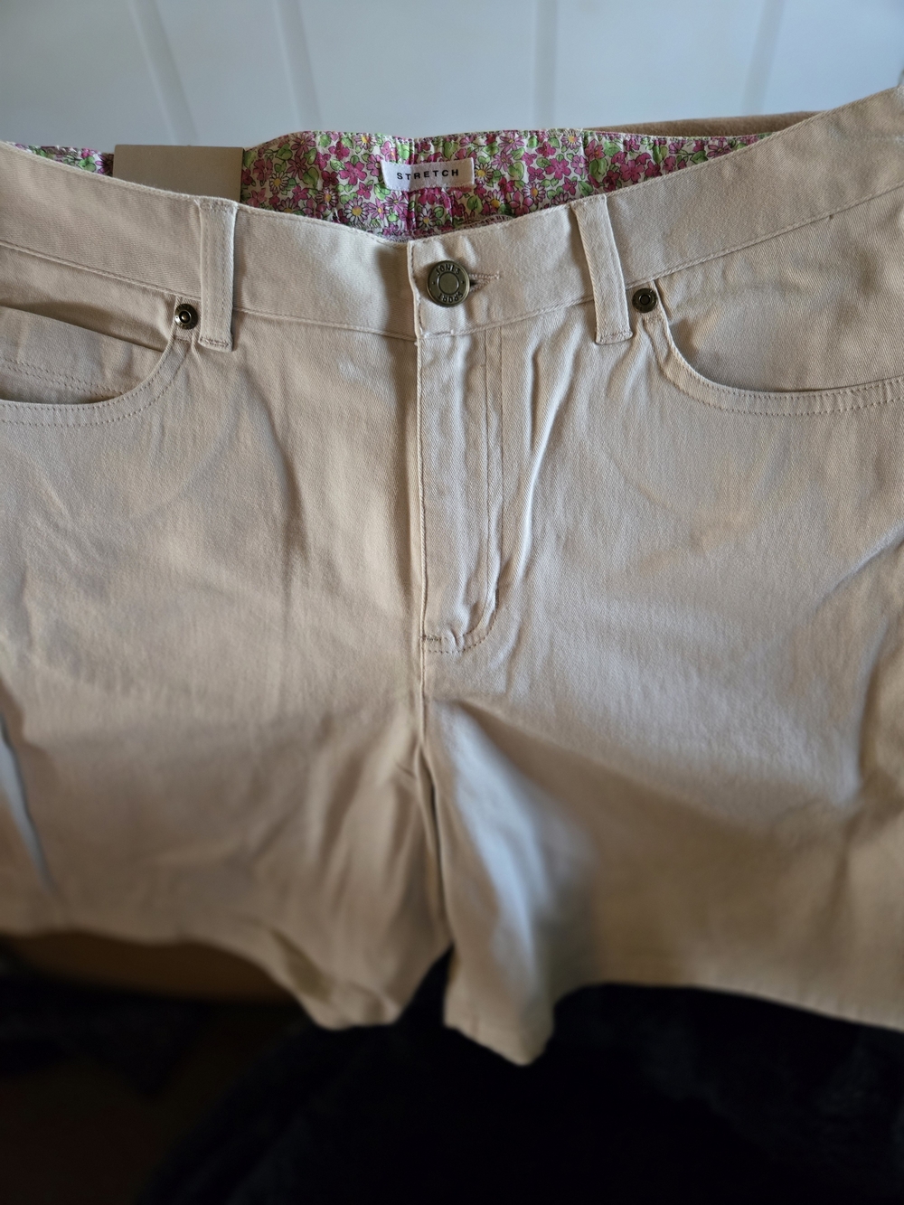 Stretch Women's High-Rise Cream Shorts